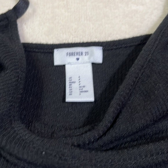 Black Romper - Picture 4 of 6